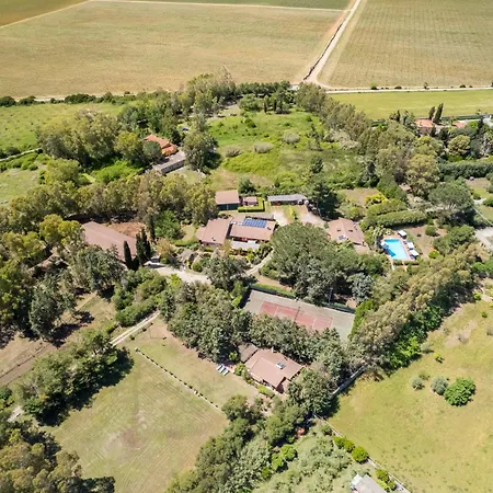 Fattoria Dei Piani Srl بيت للعطل *